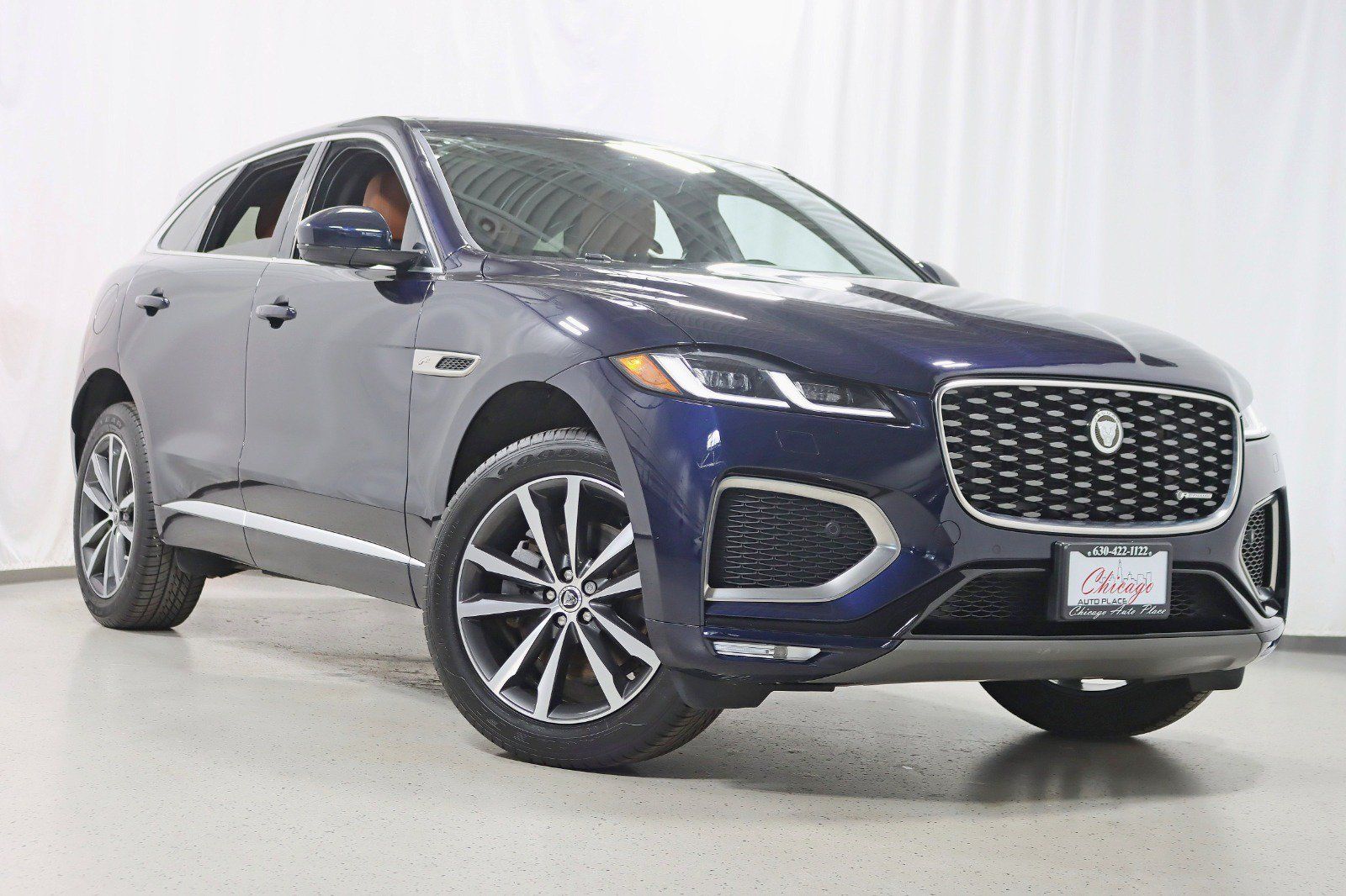 Used 2025 Jaguar F-PACE R-Dynamic S AWD/4WD image 7
