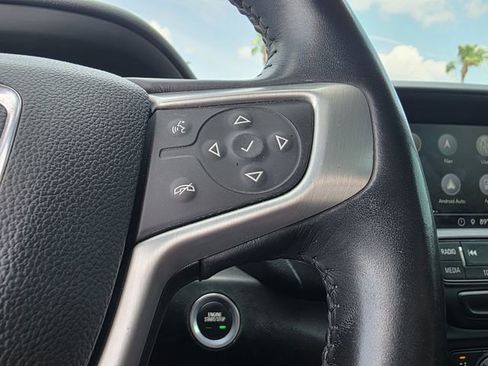 Used 2018 GMC Terrain SLT w/ Preferred Package FWD image 17
