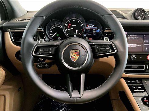 New 2026 Porsche Macan image 15