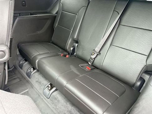 Used 2023 Chevrolet Traverse High Country w/ LPO, Floor Liner Package FWD image 17