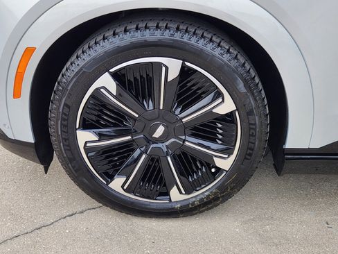 New 2025 Cadillac Escalade IQ Sport 1 image 36