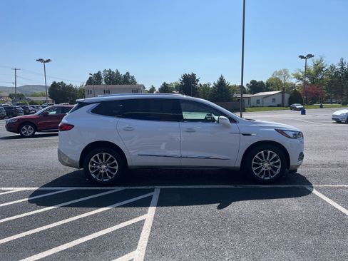 Used 2021 Buick Enclave Premium w/ Sun and Sites Package AWD/4WD image 7