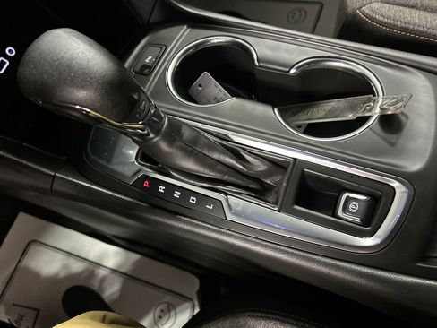 Used 2024 Chevrolet Equinox LT w/ LPO, Floor Liner Package image 20