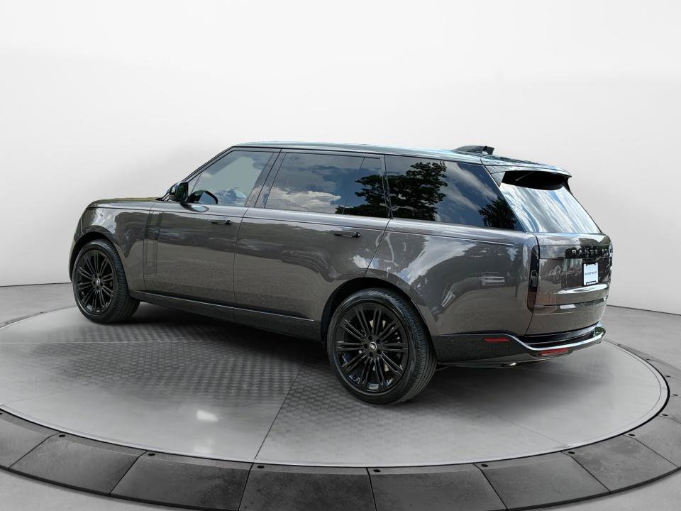 Certified 2022 Land Rover Range Rover Long Wheelbase First Edition AWD/4WD image 5