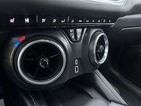 Used 2023 Chevrolet Blazer LT w/ Convenience Package image 28