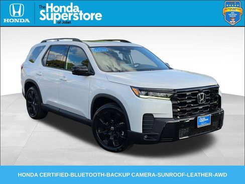 Certified 2026 Honda Pilot Black Edition image 1