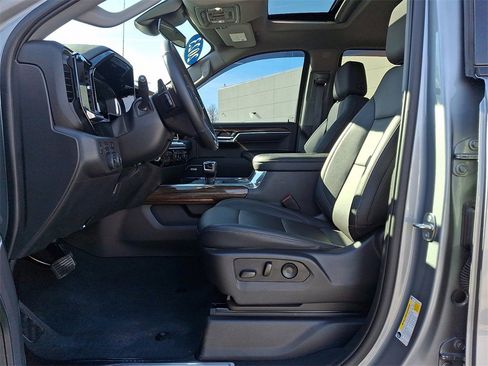 Used 2023 Chevrolet Silverado 1500 RST w/ Convenience Package II image 15