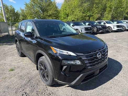 New 2026 Nissan Rogue SV w/ Cold Weather Package AWD/4WD image 3