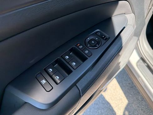 New 2026 Kia Sportage SX image 11