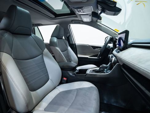 Certified 2024 Toyota RAV4 XLE Premium w/ Weather Package AWD/4WD image 15