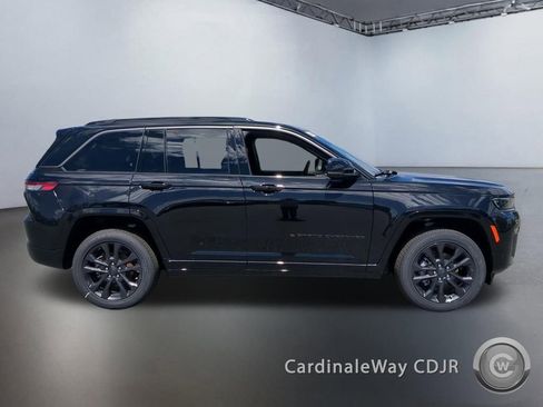 New 2026 Jeep Grand Cherokee Limited AWD/4WD image 3