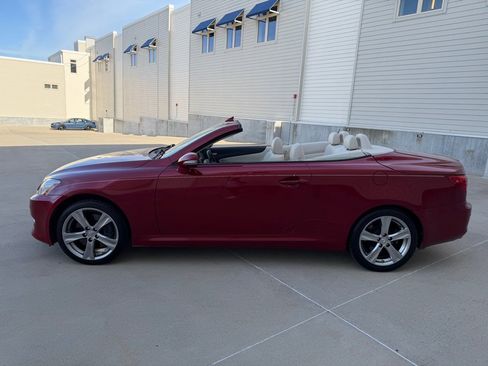 Used 2010 Lexus IS 350C RWD image 6