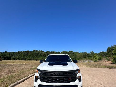 Used 2024 Chevrolet Silverado 1500 Custom Trail Boss AWD/4WD image 5
