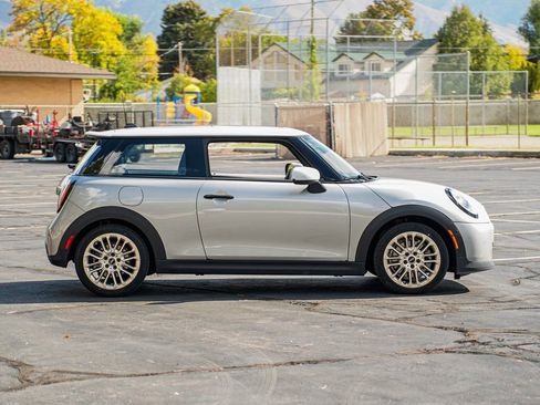 Used 2025 MINI Cooper S image 4