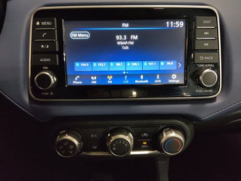 Used 2024 Nissan Versa SV FWD image 25