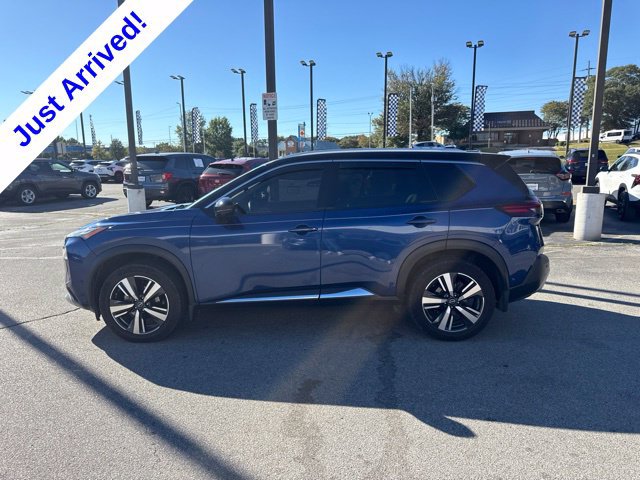 Used 2023 Nissan Rogue Platinum AWD/4WD image 6