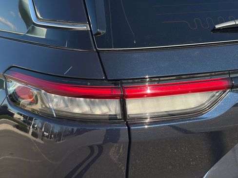 Used 2022 Jeep Grand Cherokee Limited 4xe image 35