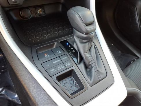 Certified 2023 Toyota RAV4 LE image 21