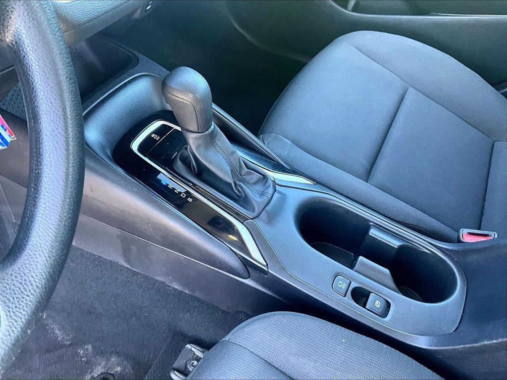Used 2024 Toyota Corolla LE FWD image 20