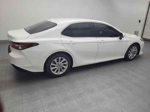 Used 2021 Toyota Camry LE FWD image 10