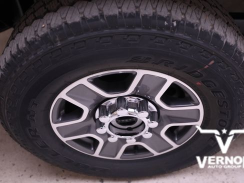 New 2026 Ford F250 Lariat w/ Lariat Premium Package image 40