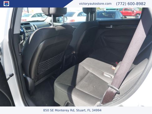 Used 2014 Kia Sorento LX FWD image 22
