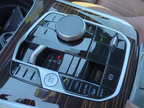 New 2026 BMW X5 xDrive50e w/ M Sport Package image 26