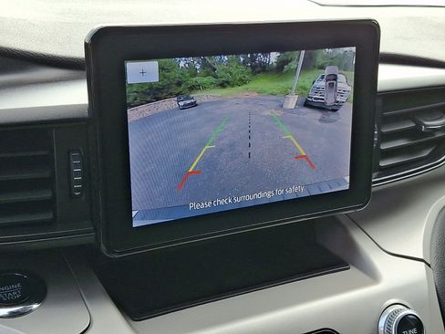 Certified 2023 Ford Explorer XLT AWD/4WD image 19