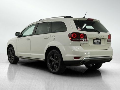 Used 2019 Dodge Journey Crossroad image 3