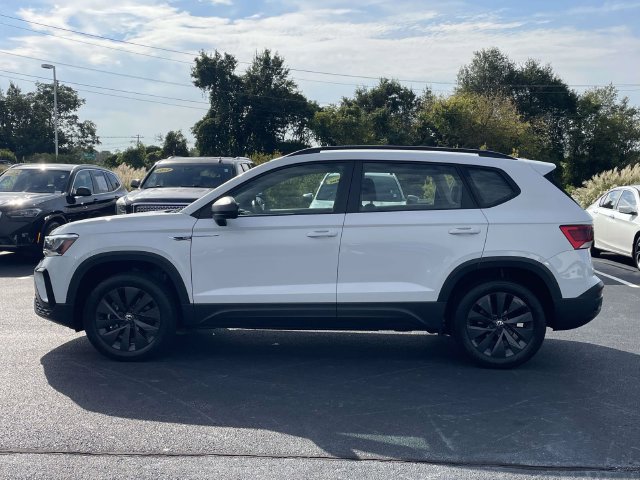 Certified 2024 Volkswagen Taos S FWD image 4