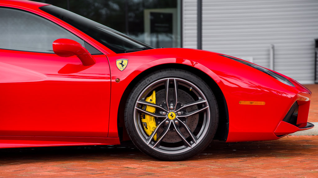 Used 2018 Ferrari 488 GTB RWD image 9