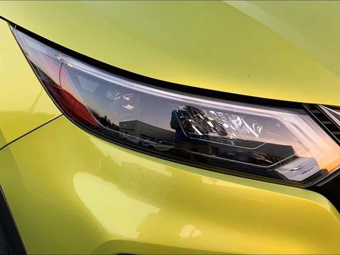 Used 2021 Nissan Rogue Sport SL w/ Premium Package image 26