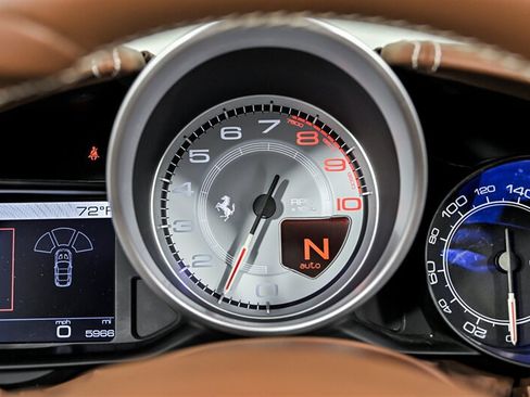 Used 2017 Ferrari California T RWD image 25