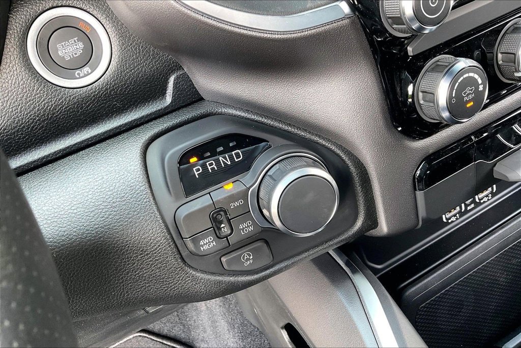 New 2026 RAM 1500 Express AWD/4WD image 29