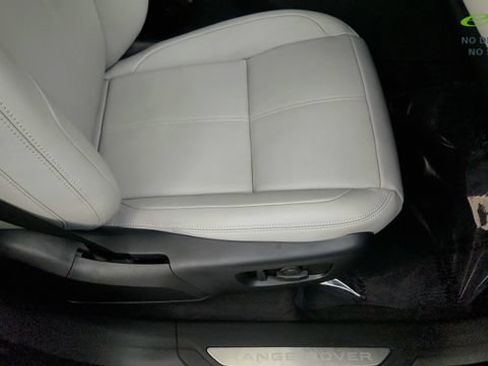 Used 2024 Land Rover Range Rover Velar Dynamic SE AWD/4WD image 38