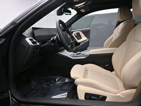 Used 2025 BMW 230i Coupe w/ Premium Package RWD image 14
