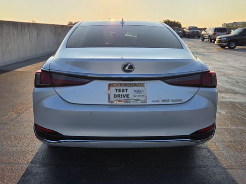 Used 2021 Lexus ES 250 w/ Premium Package AWD/4WD image 4