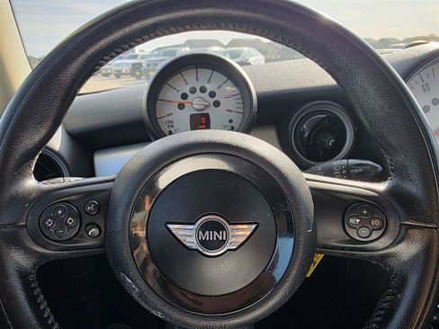 Used 2011 MINI Cooper Hardtop FWD image 11