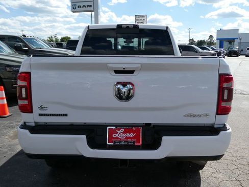 Used 2022 RAM 2500 Big Horn w/ Level C Equiment Group AWD/4WD image 6