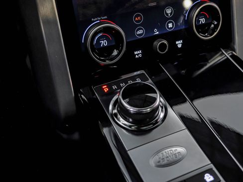 Used 2018 Land Rover Range Rover Supercharged image 23