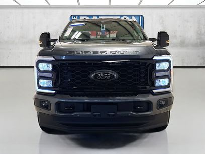 New 2026 Ford F250 Lariat w/ Black Appearance Package