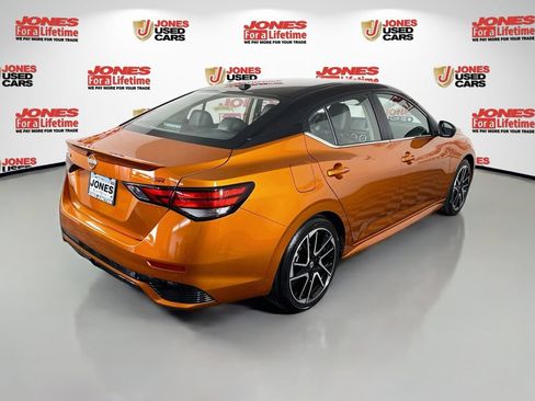 Used 2024 Nissan Sentra SR w/ SR Premium Package FWD image 17