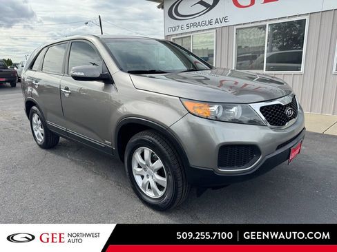 Used 2011 Kia Sorento LX AWD/4WD image 9