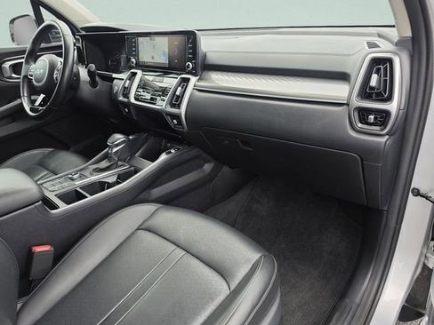 Certified 2022 Kia Sorento S FWD image 21