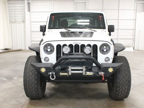 Used 2014 Jeep Wrangler Sport AWD/4WD image 3