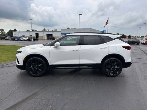 Used 2019 Chevrolet Blazer RS w/ Sun and Wheels Package AWD/4WD image 2