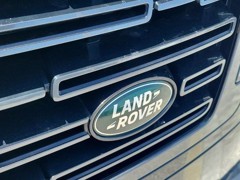 Certified 2025 Land Rover Range Rover SE AWD/4WD image 10