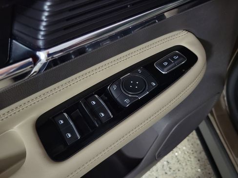 Certified 2022 Lincoln Corsair FWD w/ Premium Package image 22