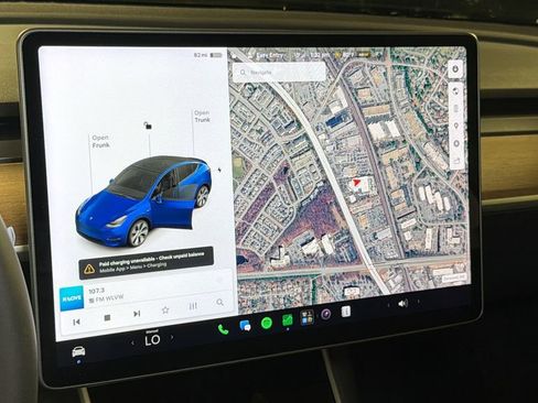 Used 2021 Tesla Model Y Long Range AWD/4WD image 25
