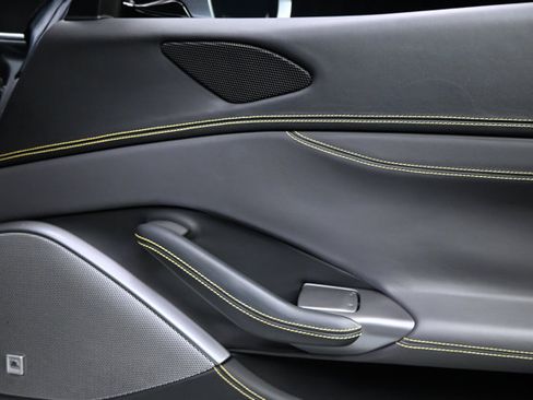 Used 2022 Ferrari Portofino M RWD image 67